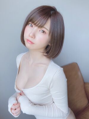 livejupiter 1624580095 1803 300x400 - 【画像】 コスプレイヤーのえなこさん、これをクールビズと言い張ってしまう