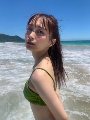 livejupiter 1630111515 102 300x400 - 【画像】 リアルの貧乳女子ってこんなもんだぞ？貧乳マニアは目を覚ませ