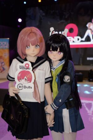 news4vip 1693174928 103 300x450 - 【画像】 コスプレイヤーさん、進化を遂げてしまう