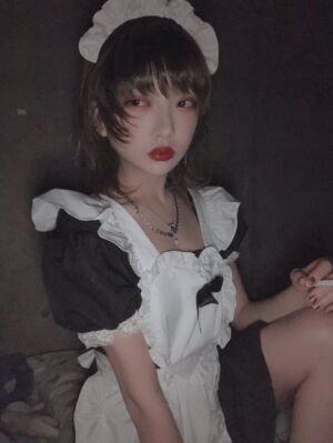 livejupiter 1595263688 1601 300x399 - 【画像】 タバコ吸う女ってエロいよな